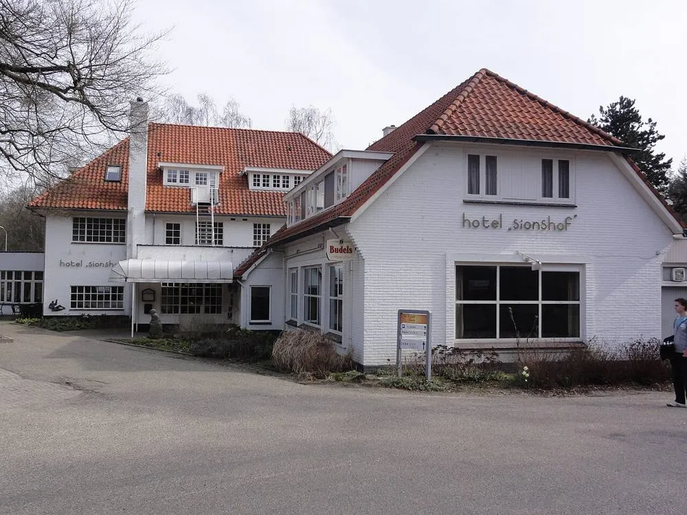 Heilig Landstichting: Nijmegen, Hotel Sionshof, headquarter at Liberation, sept. 1944